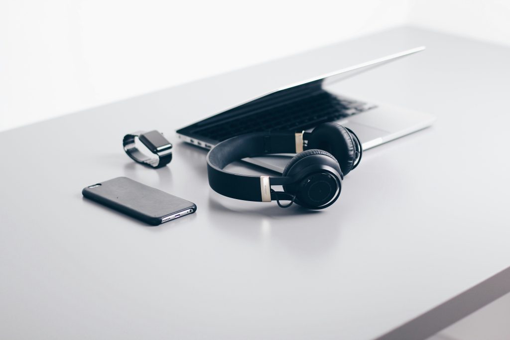 christopher gower axa21cf7ry unsplash